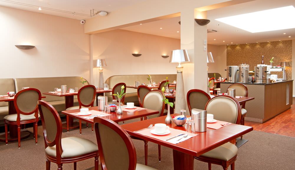Drake Longchamp Swiss Quality Hotel