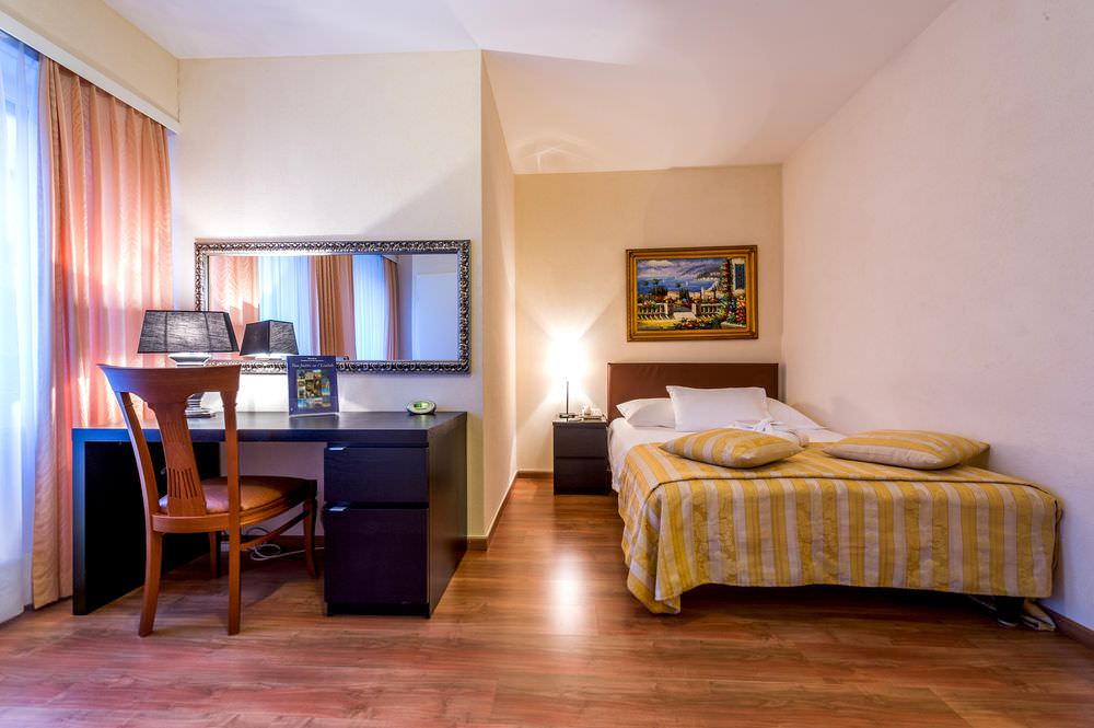 Hotel Century