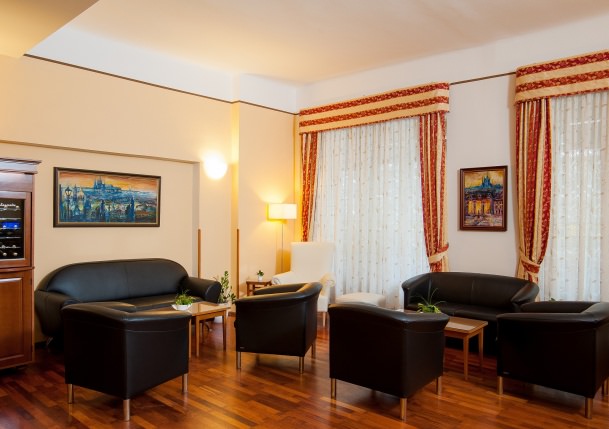 Cloister Inn Hotel