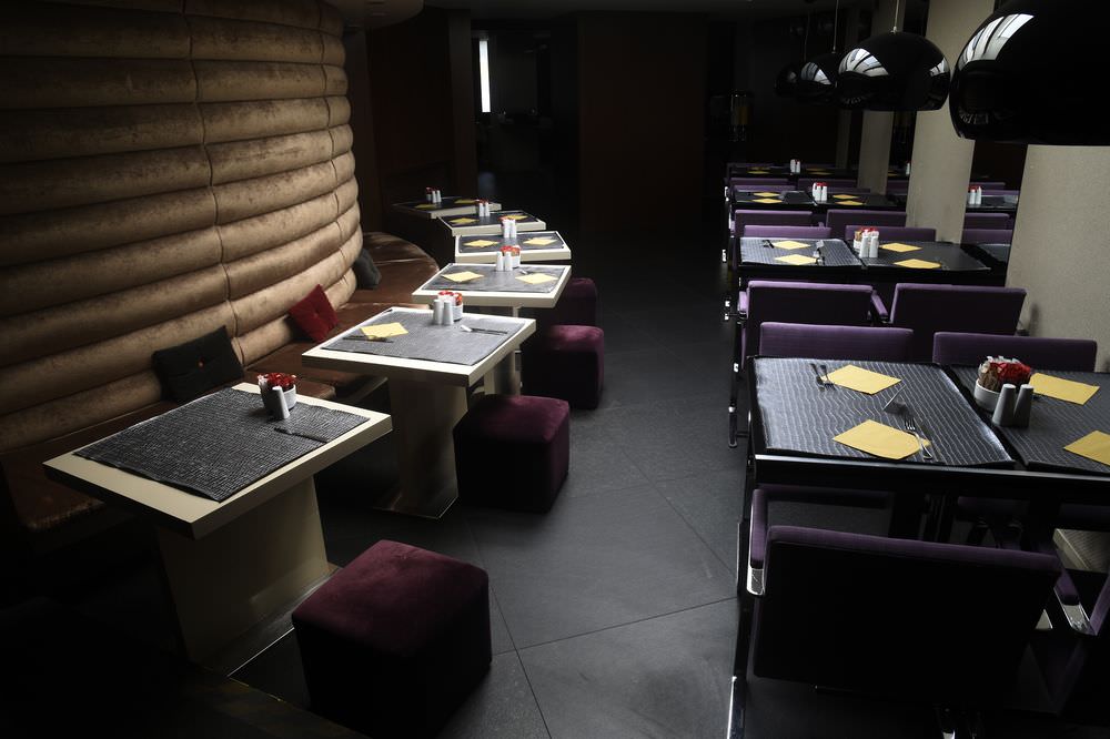 987 Design Prague Hotel