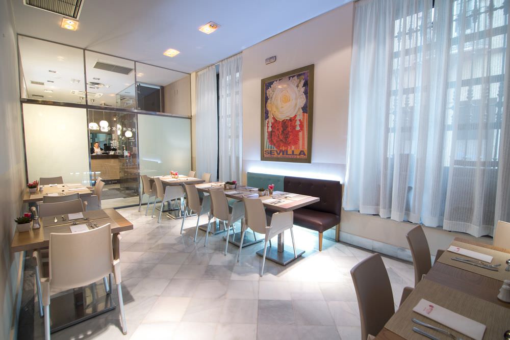 Hotel Petit Palace Marques Santa Ana