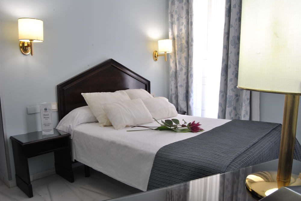 Navas Hotel