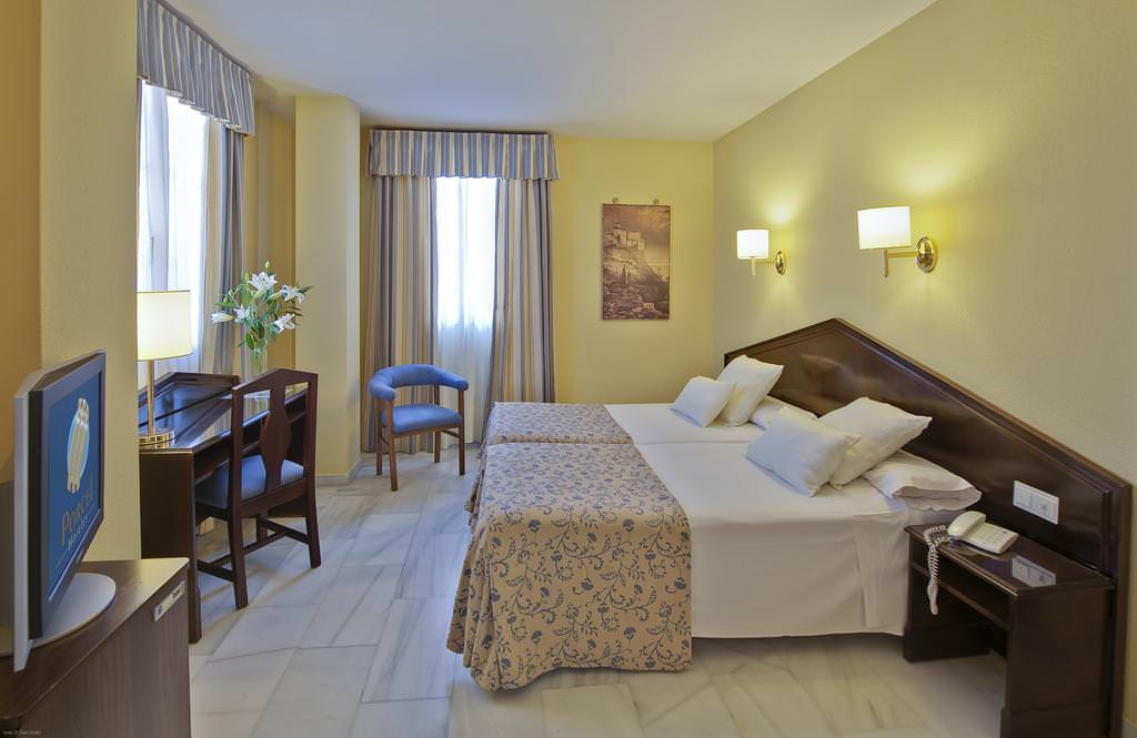 Navas Hotel