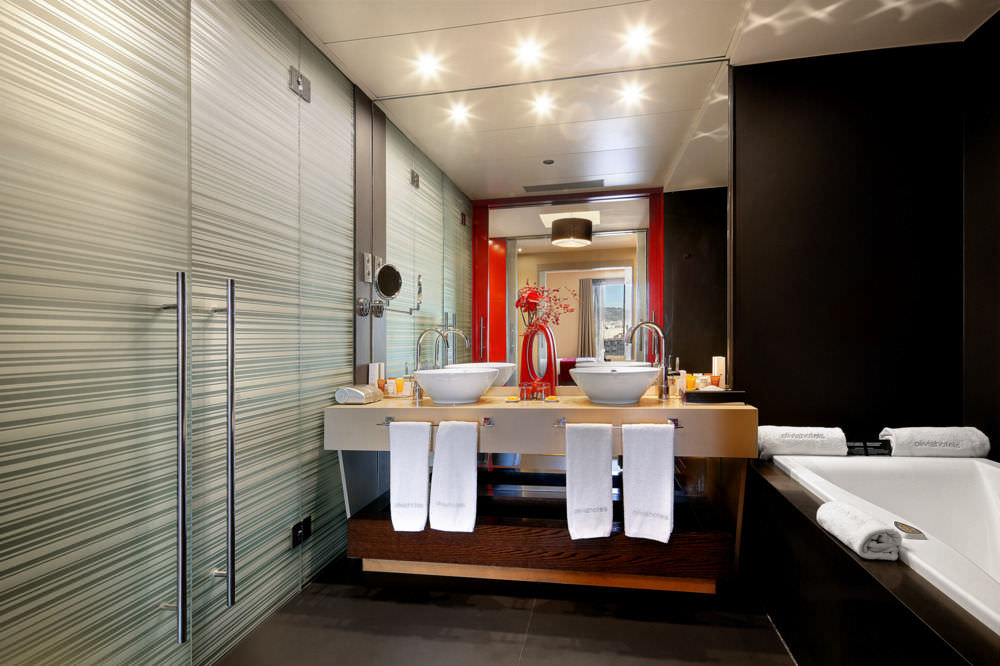 Olivia Plaza Hotel