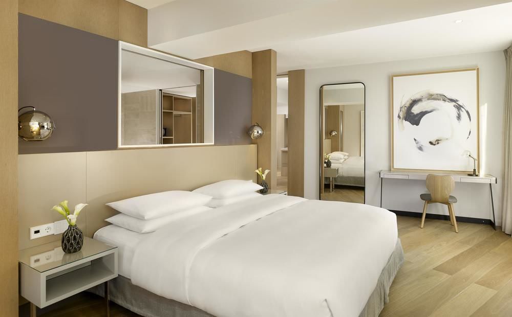 Hyatt Regency Paris Etoile