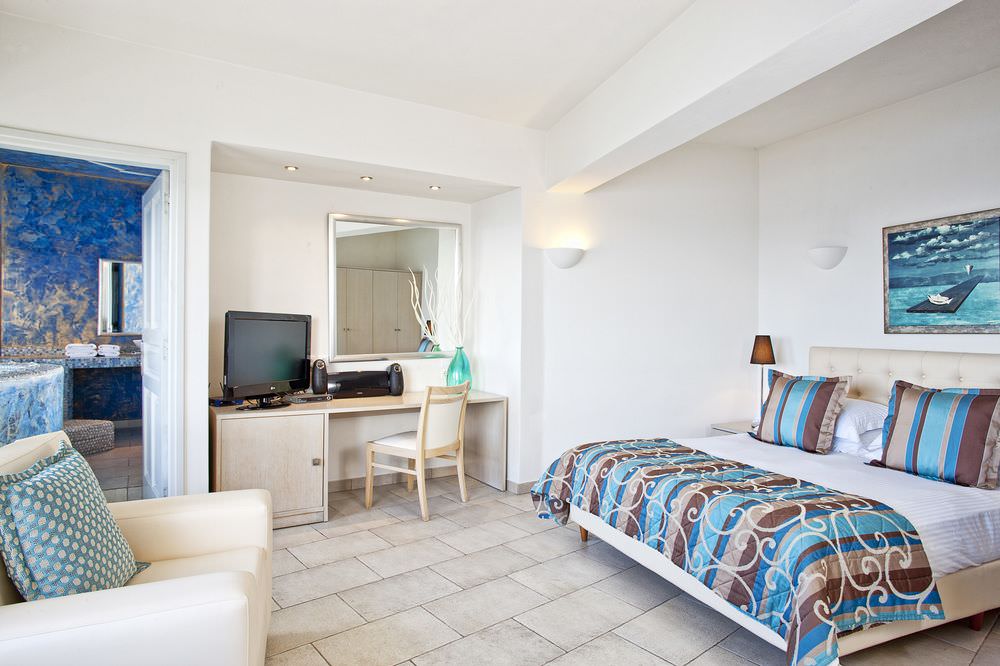 Adamant Suites