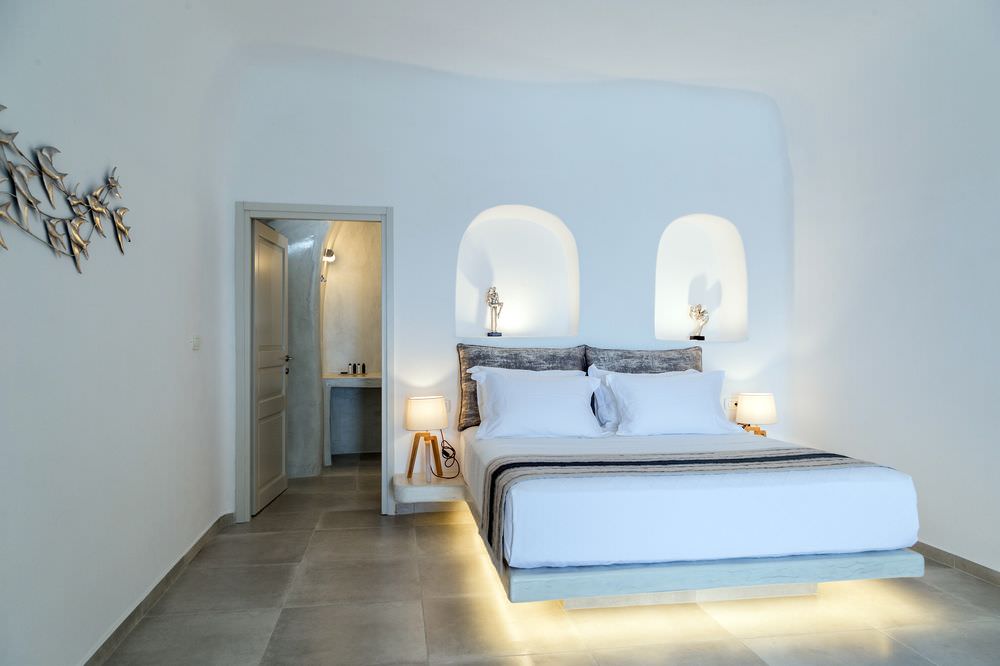 Adamant Suites