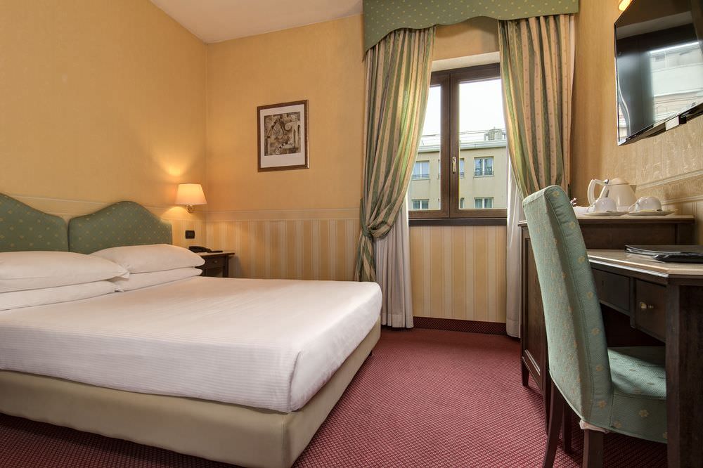 Hotel Tritone