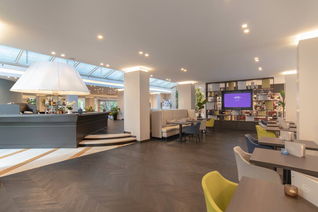 Mercure Roma West