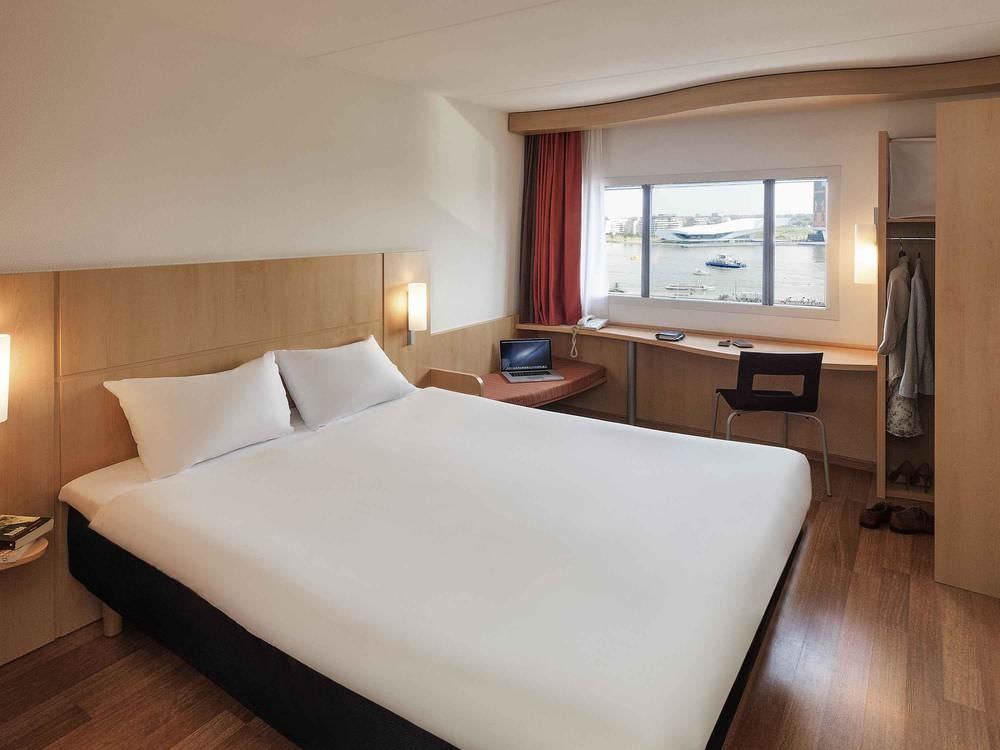 Ibis Amsterdam Centre