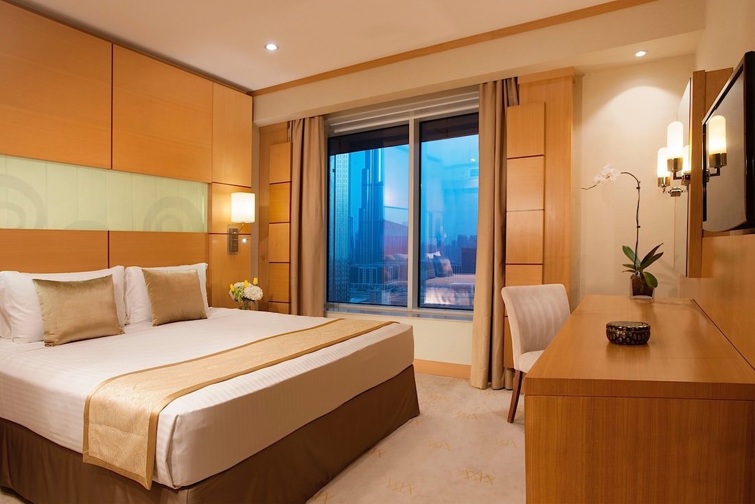 Carlton Downtown Hotel