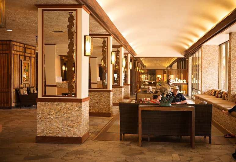 Royal Lahaina Resort