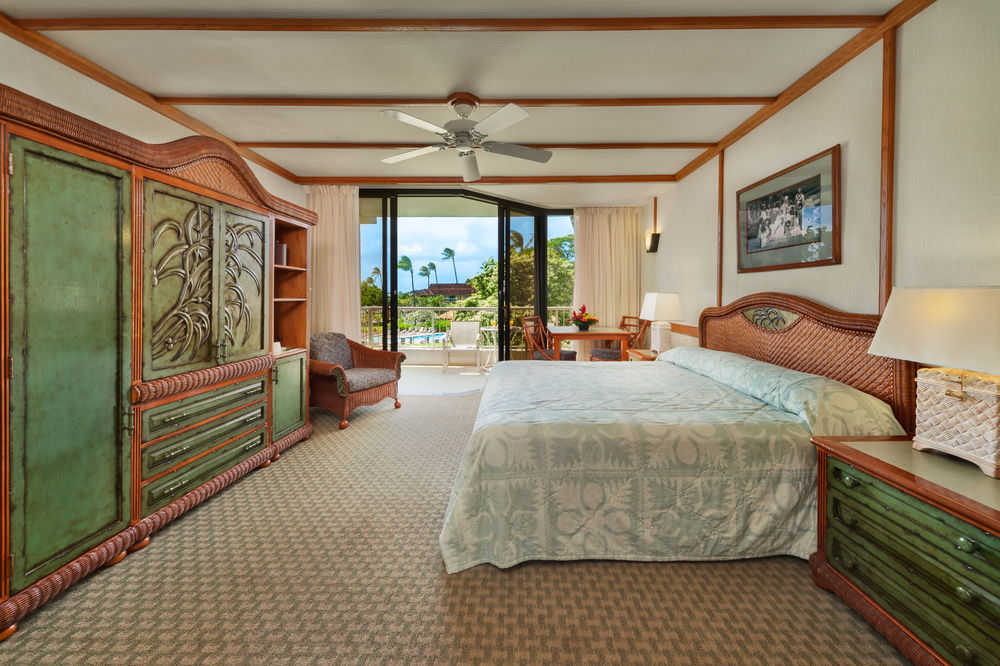 Kaanapali Beach Hotel
