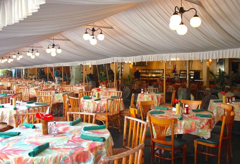 Kaanapali Beach Hotel