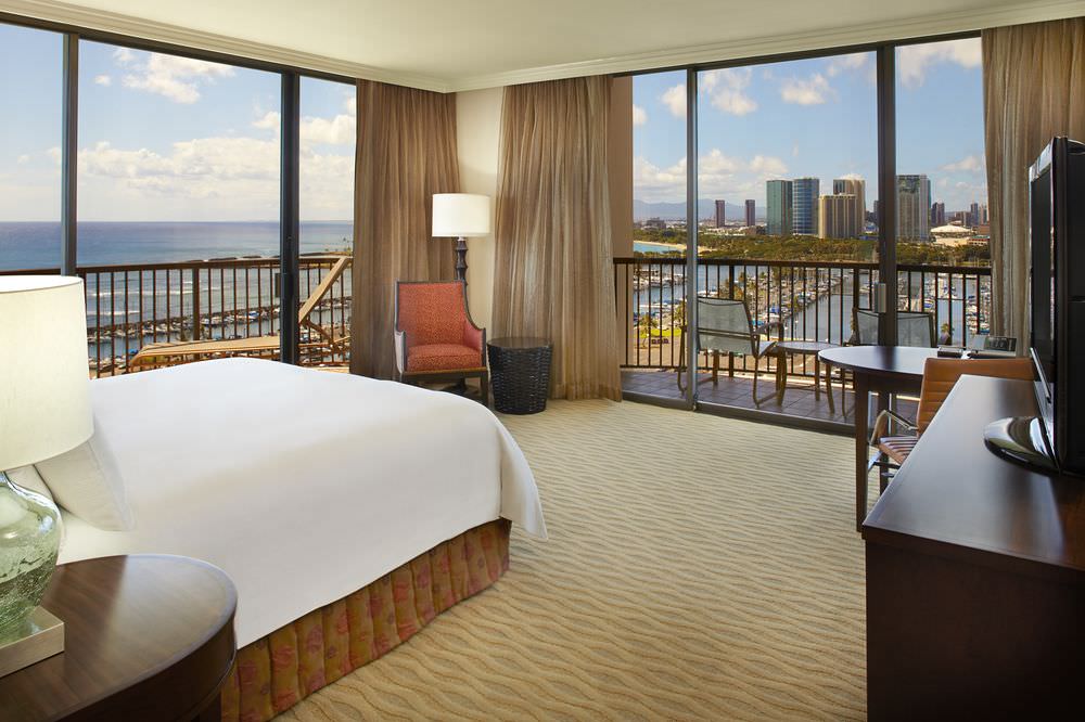 Hilton Hawaiian Village Waikiki Beach Resort
