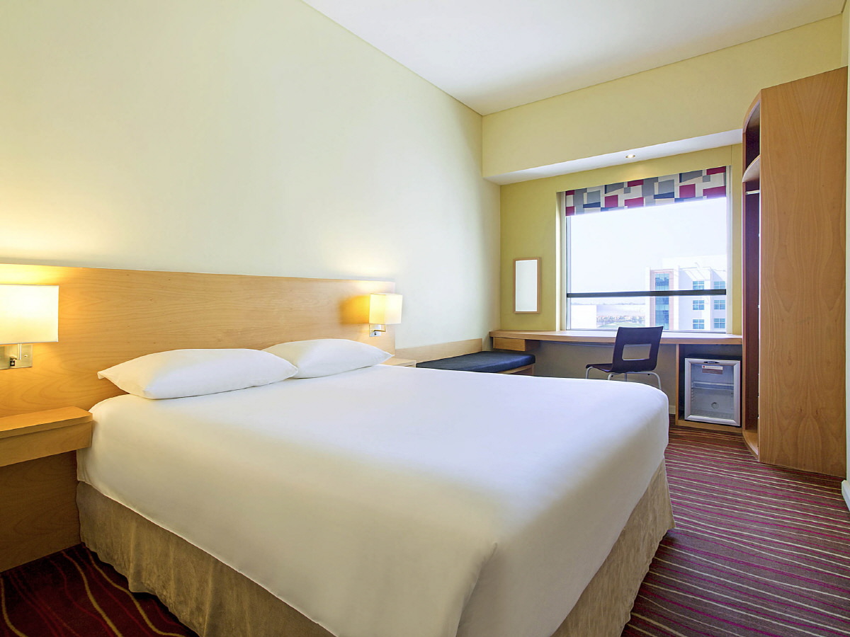 Ibis Dubai Mall Of The Emirates Hotel