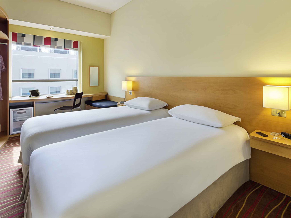 Ibis Dubai Mall Of The Emirates Hotel