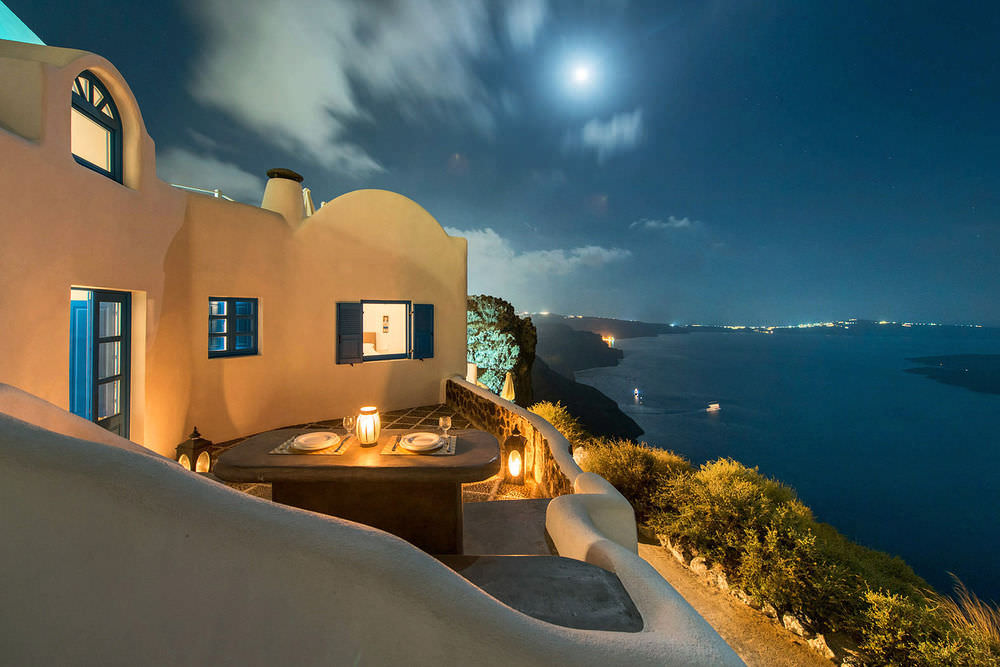 Aqua Luxury Suites