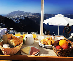 Aqua Luxury Suites - 이메로비글리