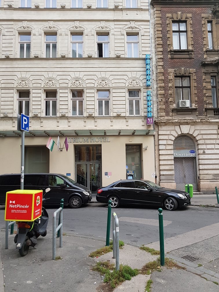 Atrium Fashion Hotel