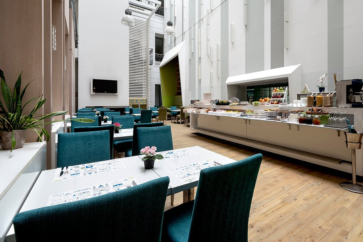 Atrium Fashion Hotel