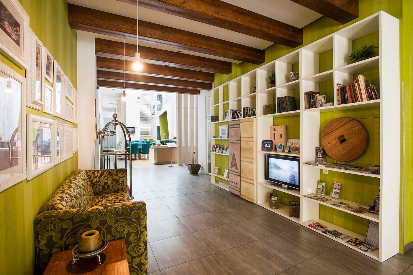 Atrium Fashion Hotel