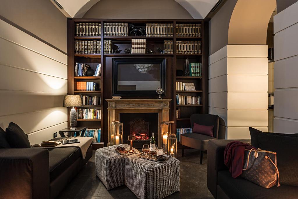 The Independent Hotel