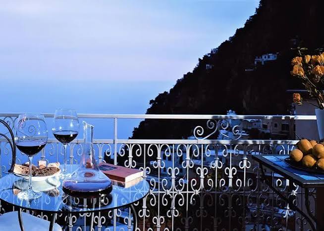 Positano Art Hotel Pasitea - 포지타노 절벽가 위치